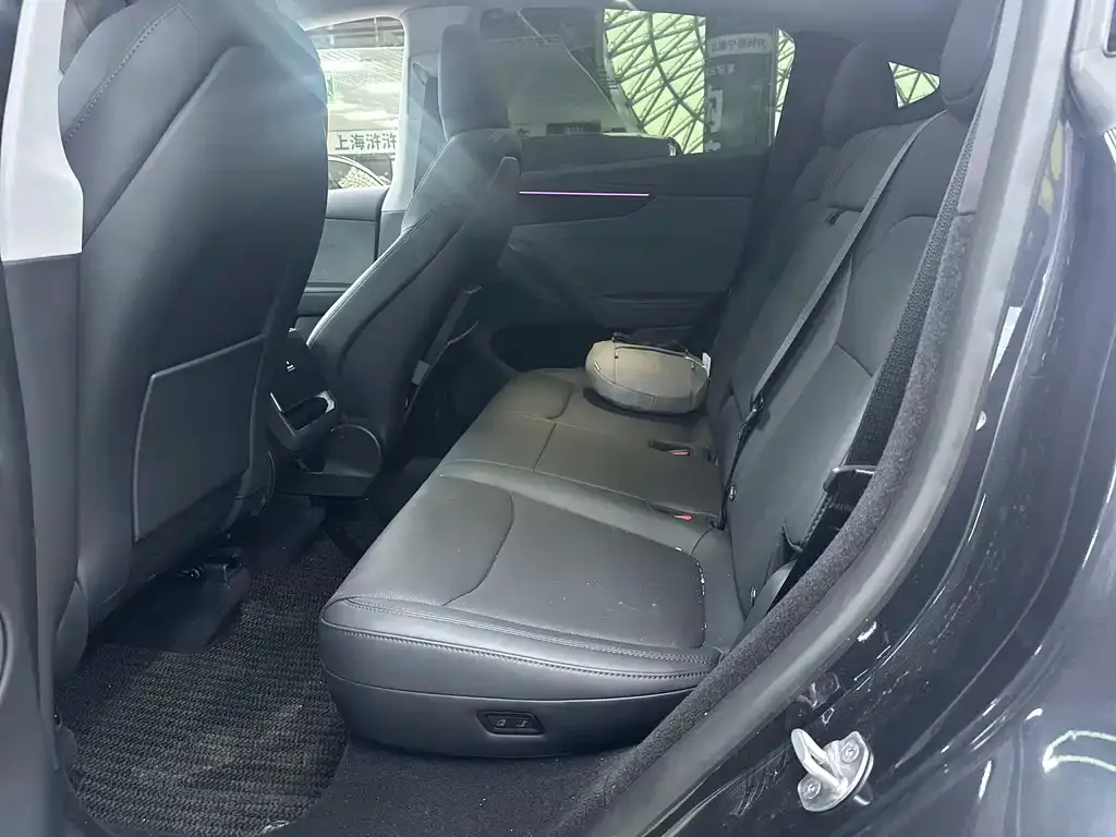 Tesla Model Y 2025 из CN, фото 3