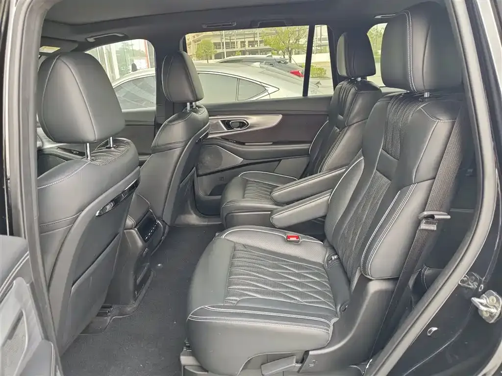 GAC Motor Trumpchi GS8 — фото 2