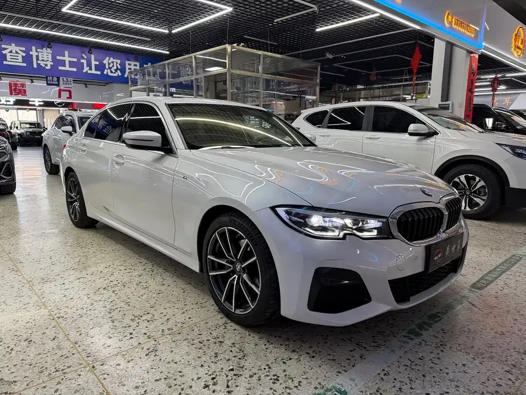 BMW 3 Series 2022 из CN, фото 10