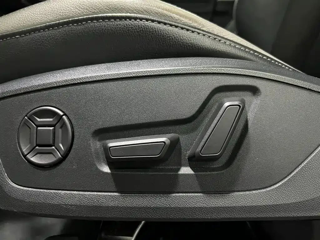 Audi Q3 2022 из CN, фото 10
