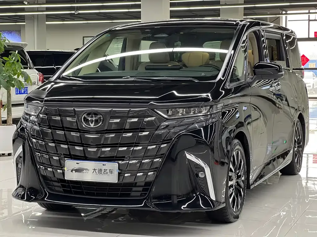Toyota Alphard 2024 из CN, фото 1