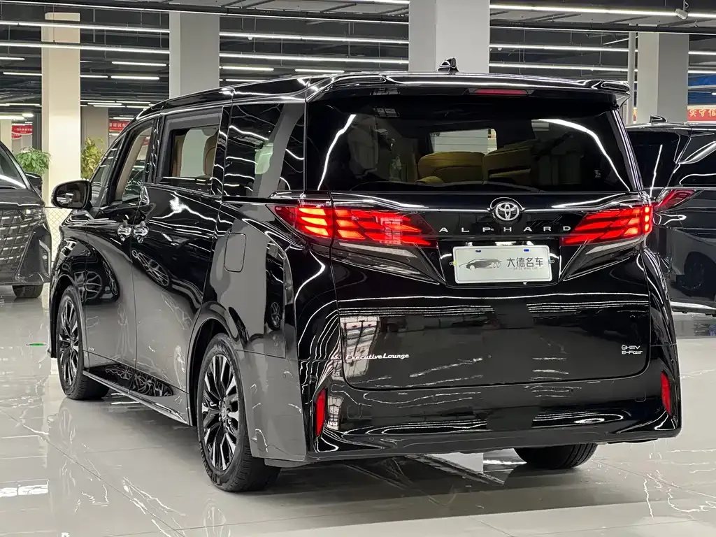 Toyota Alphard 2024 из CN, фото 7