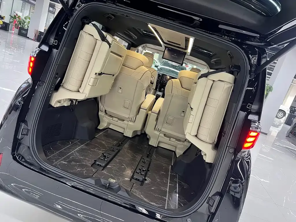 Toyota Alphard 2024 из CN, фото 5
