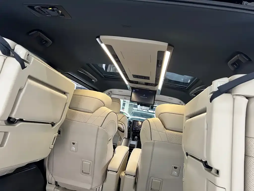 Toyota Alphard 2024 из CN, фото 2