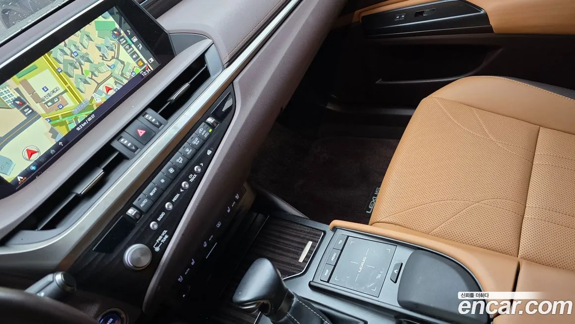 Lexus ES 2021 из KR, фото 9