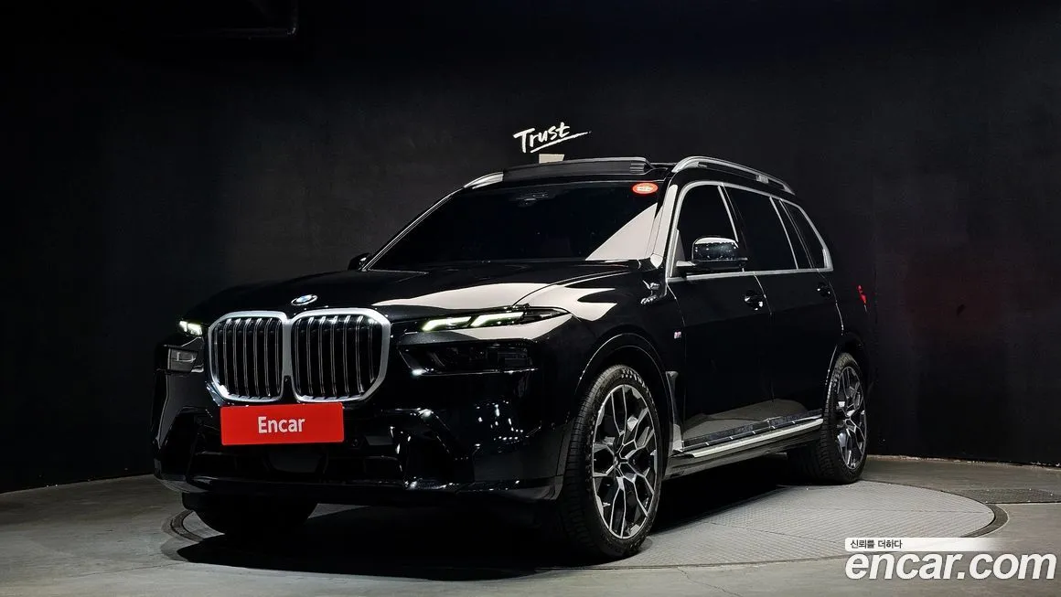 BMW X7 — фото 1