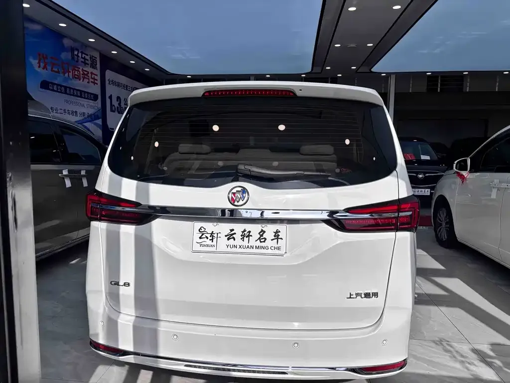 Buick GL8 2023 из CN, фото 8