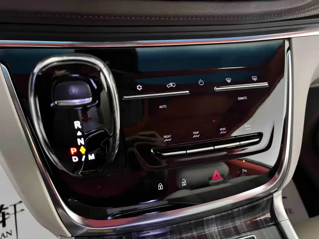 Buick GL8 2023 из CN, фото 4