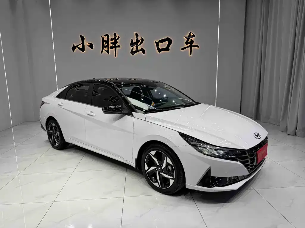 Hyundai Elantra 2023 из CN, фото 3