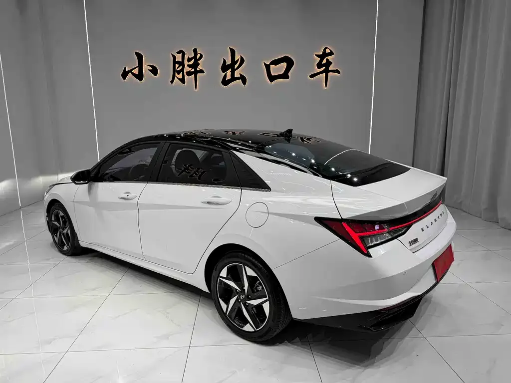 Hyundai Elantra 2023 из CN, фото 2