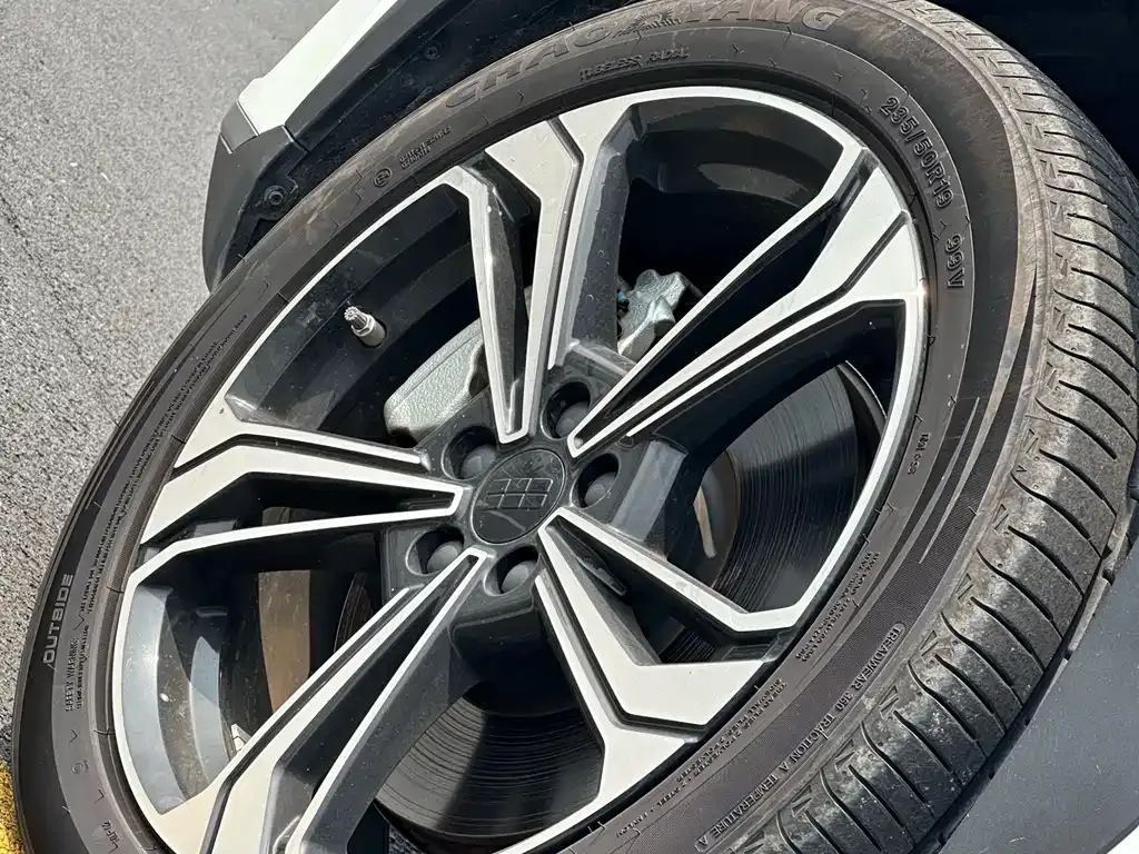 Geely Galaxy L7 — фото 10