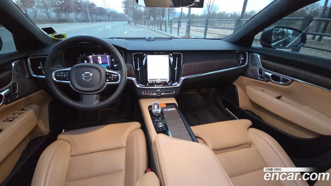 Volvo S90 2023 из KR, фото 4