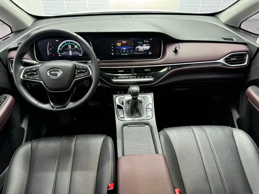 GAC Motor Trumpchi M6 — фото 4