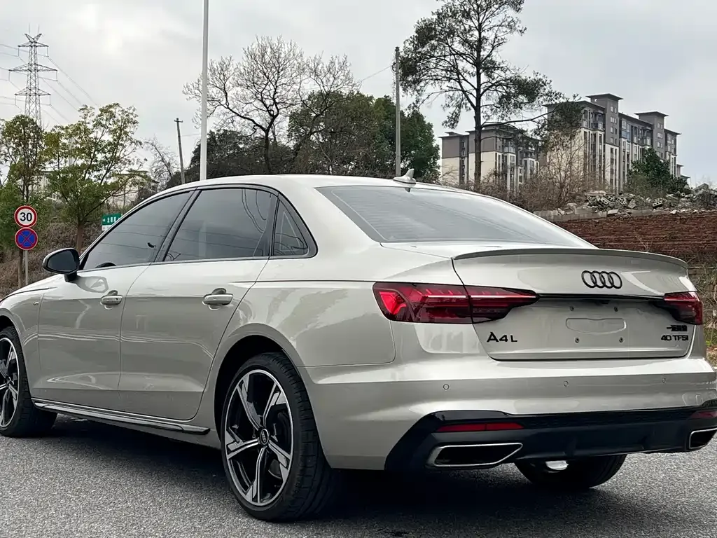 Audi A4L 2024 из CN, фото 7