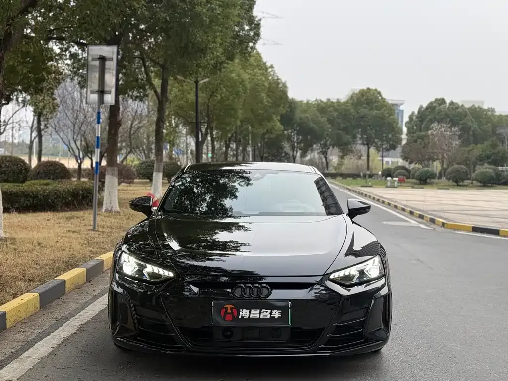 Audi e-tron GT 2023 из CN, фото 8