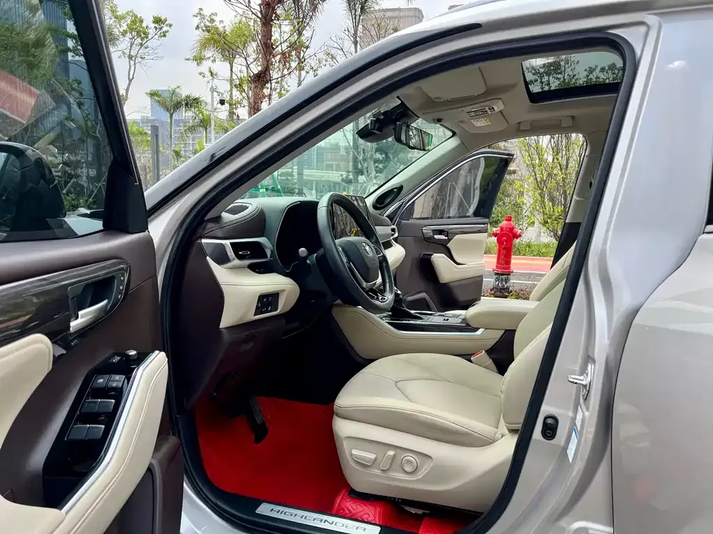 Toyota Highlander 2021 из CN, фото 4