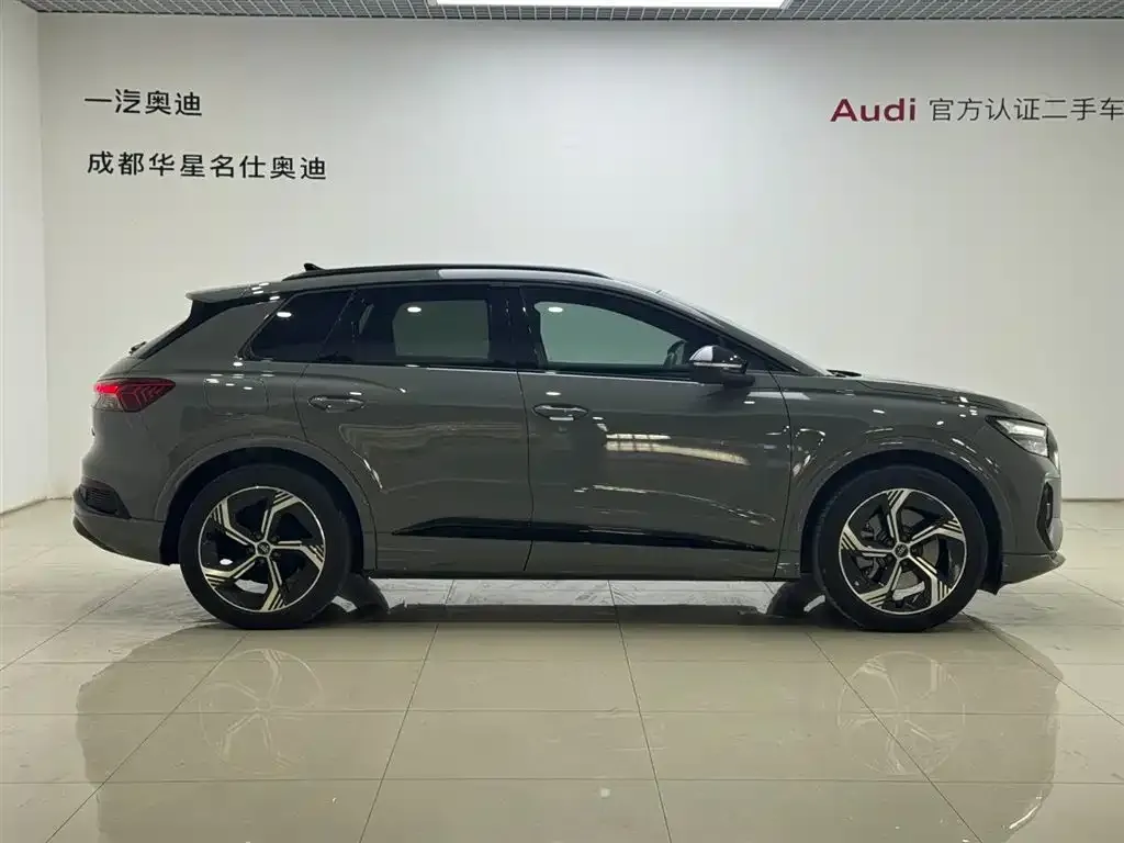 Audi Q4 e-tron — фото 4