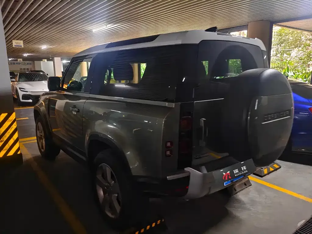 Land Rover Defender — фото 3