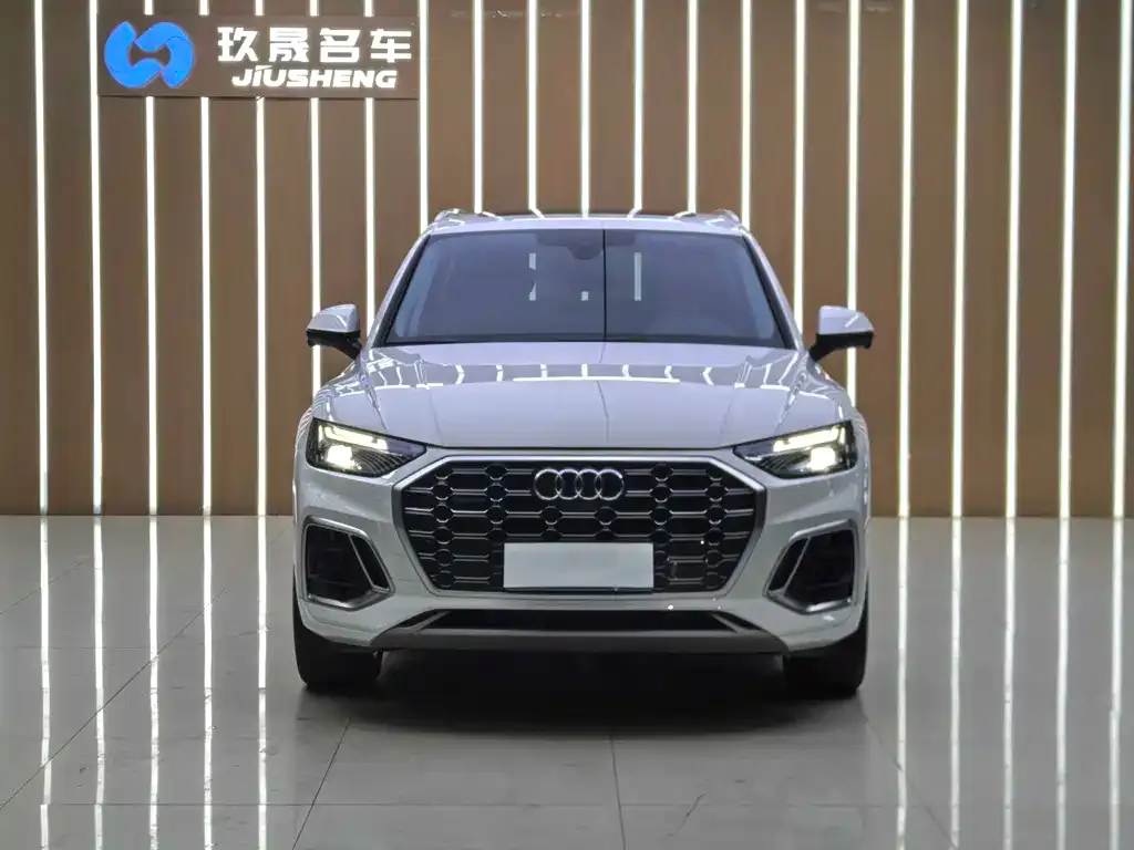 Audi Q5L 2022 из CN, фото 3