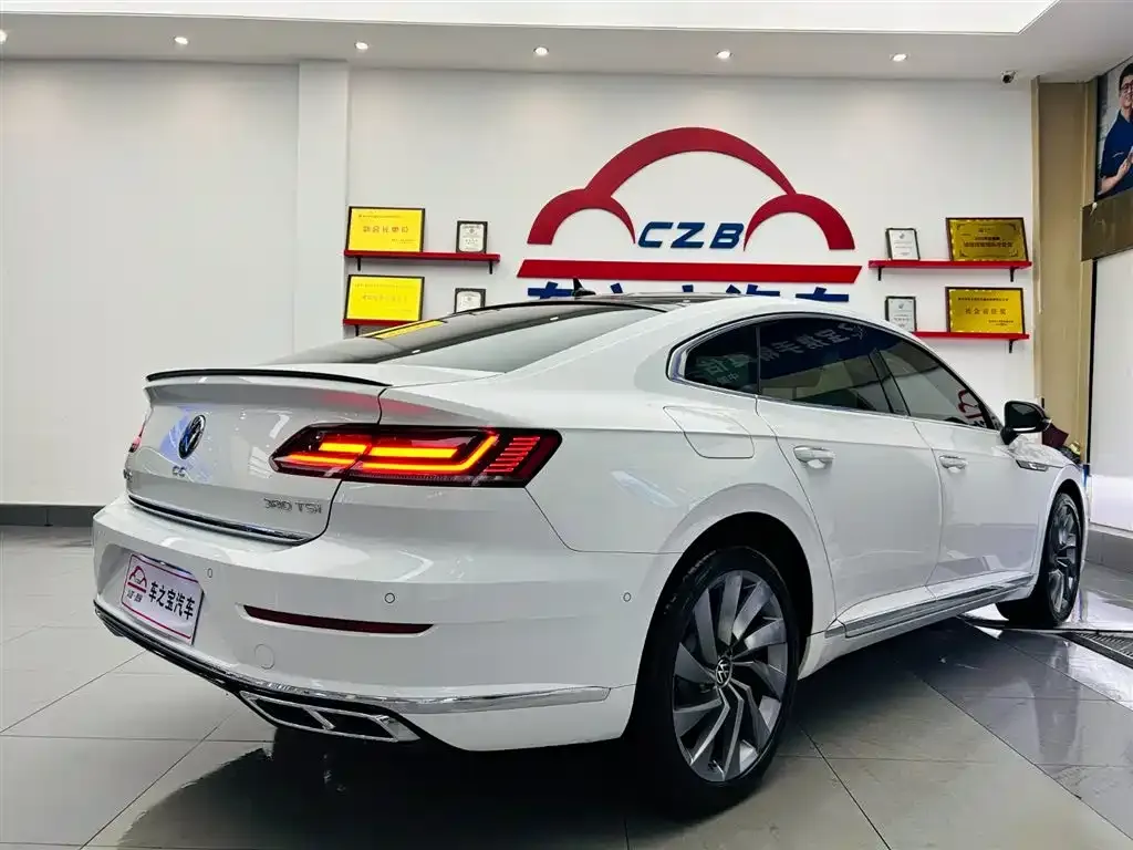 Volkswagen CC 2021 из CN, фото 2