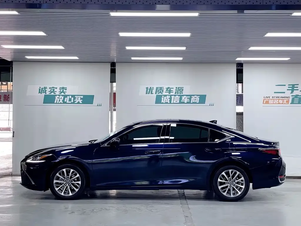 Lexus ES 2023 из CN, фото 2