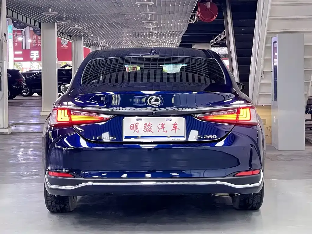 Lexus ES 2023 из CN, фото 8