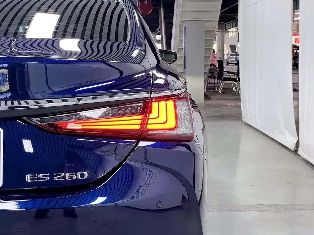 Lexus ES 2023 из CN, фото 7