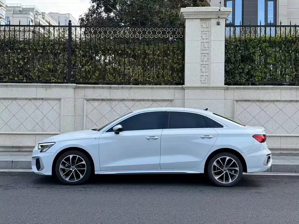Audi A3 — фото 9