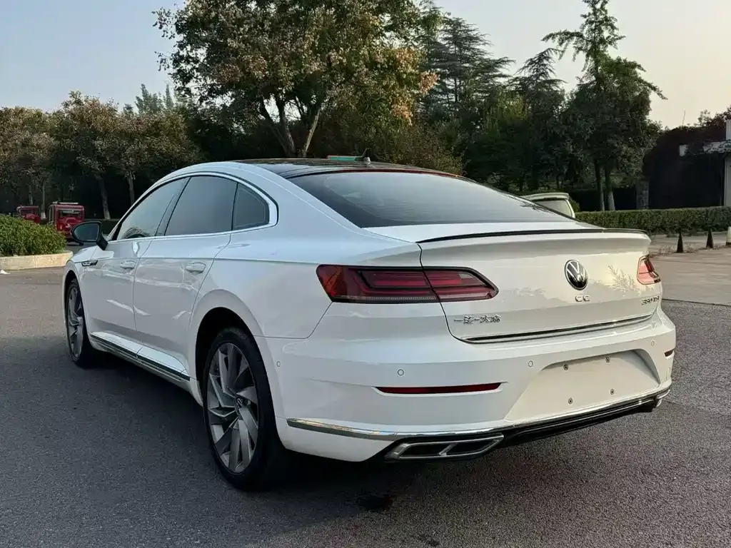 Volkswagen CC — фото 3