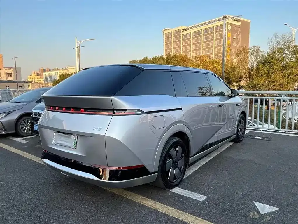 XPeng X9 2024 из CN, фото 10