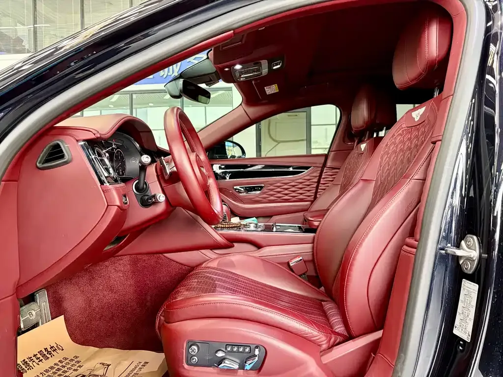 Bentley Flying Spur 2022 из CN, фото 9