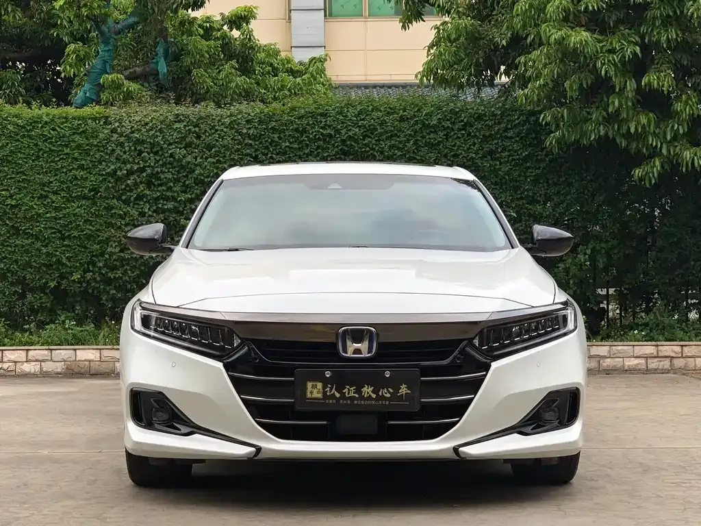 Honda Accord — фото 4