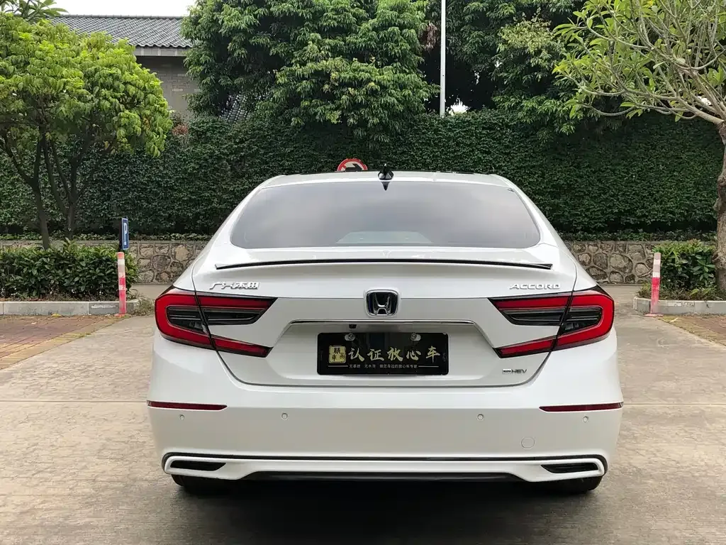 Honda Accord — фото 6