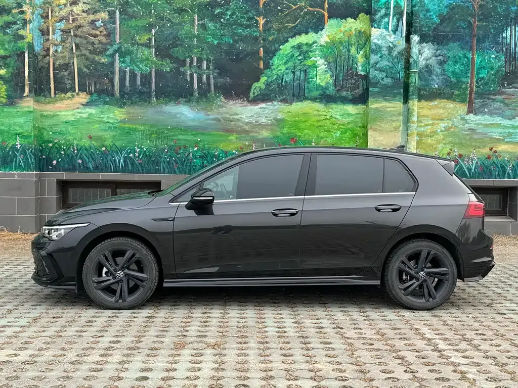 Volkswagen Golf 2023 из CN, фото 7