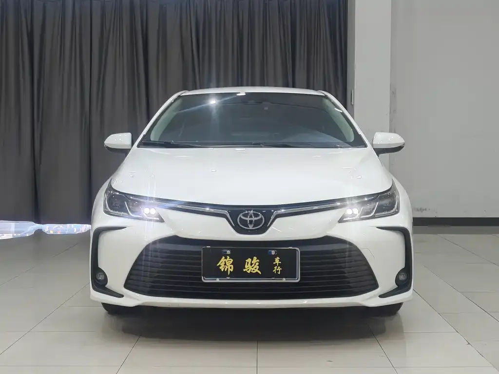 Toyota Corolla 2023 из CN, фото 2