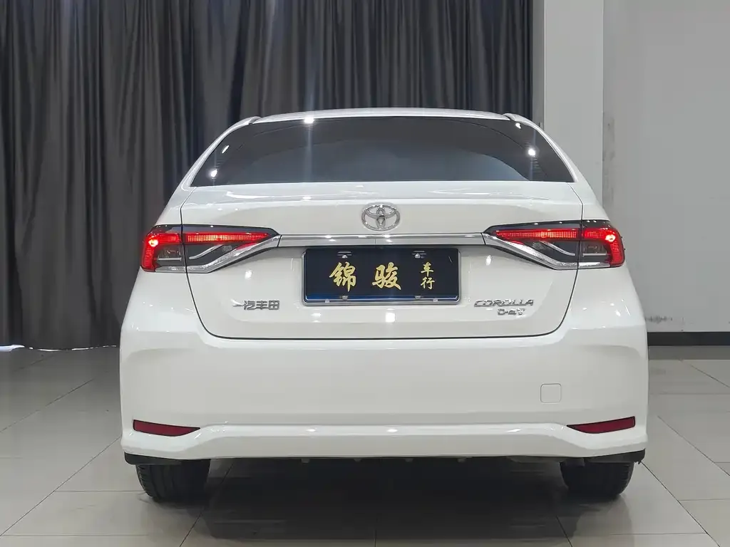Toyota Corolla 2023 из CN, фото 3