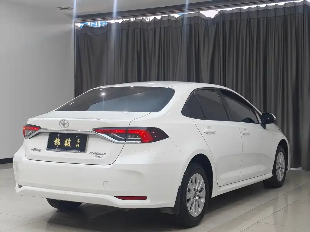 Toyota Corolla 2023 из CN, фото 4