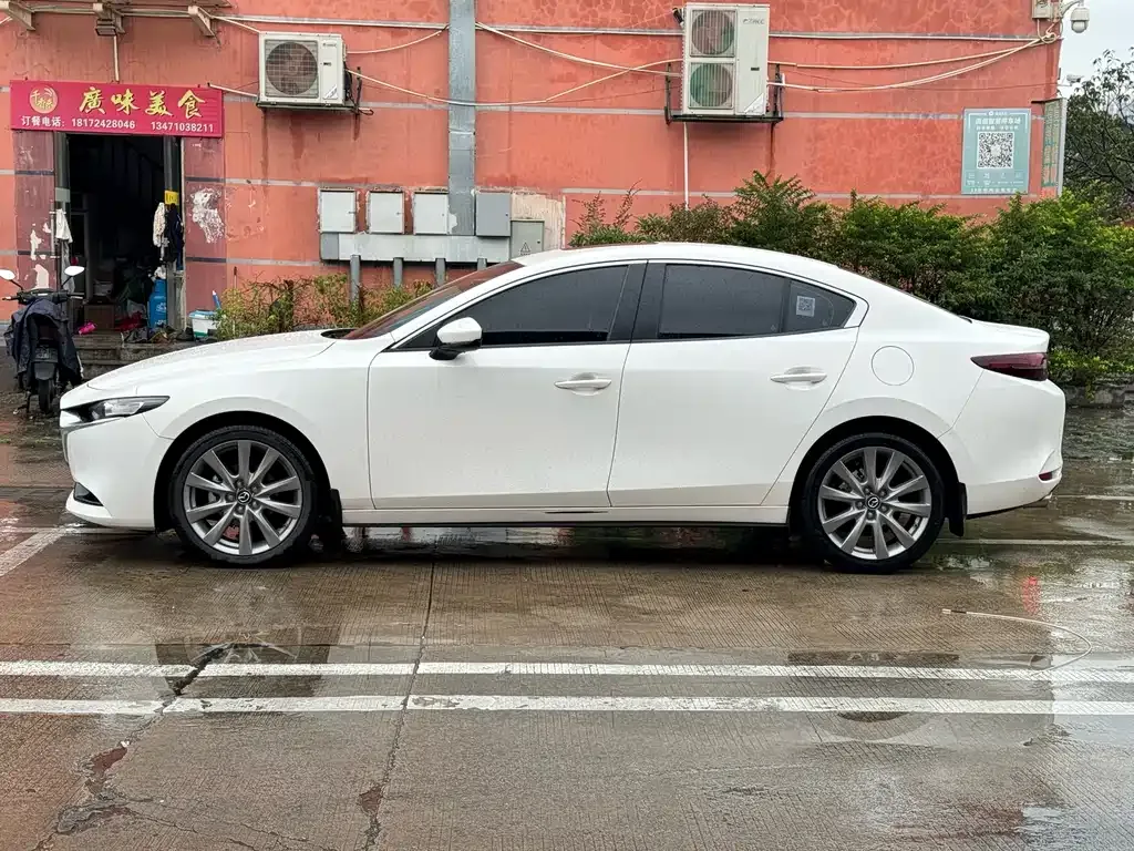 Mazda 3 Axela 2024 из CN, фото 6