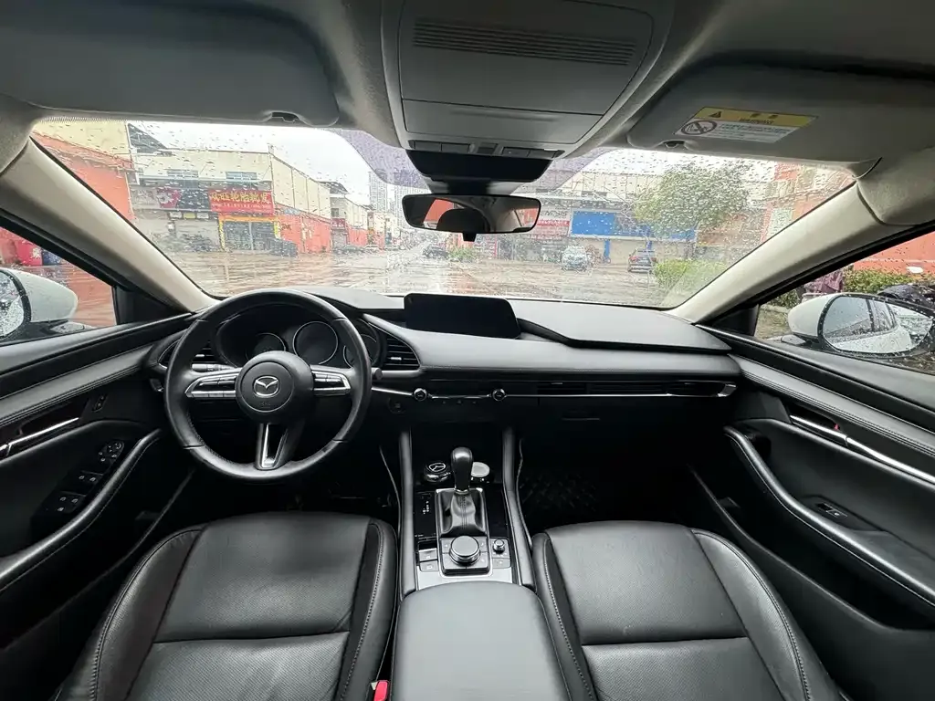 Mazda 3 Axela 2024 из CN, фото 5