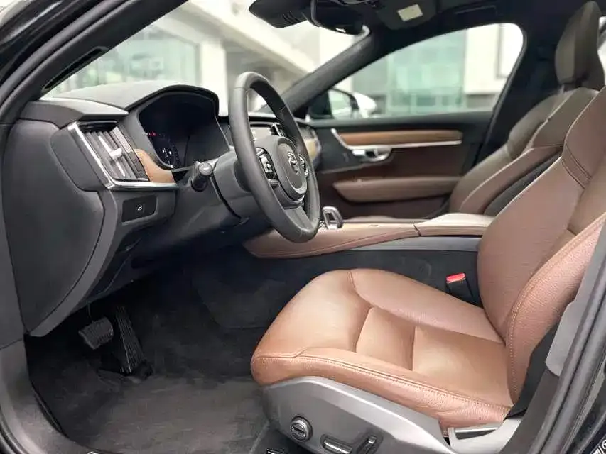 Volvo S90 — фото 2