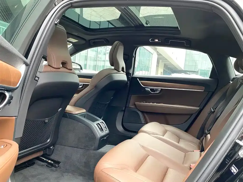 Volvo S90 — фото 3