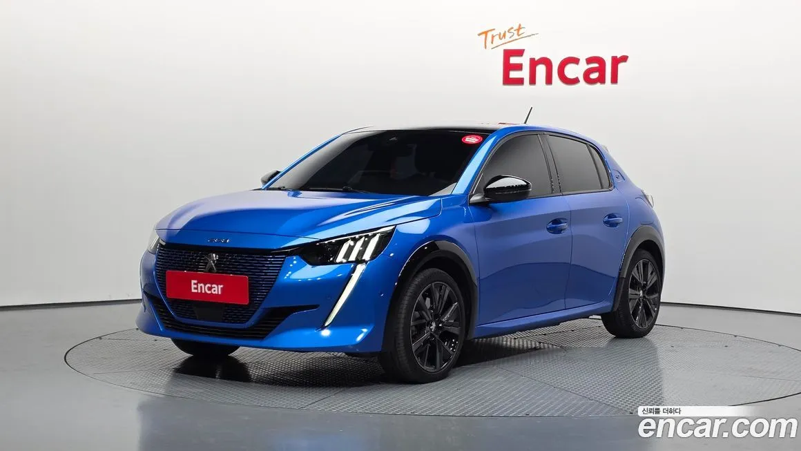 Peugeot 208 2023 из KR, фото 1