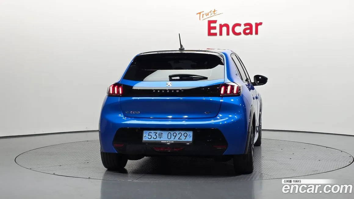 Peugeot 208 2023 из KR, фото 3