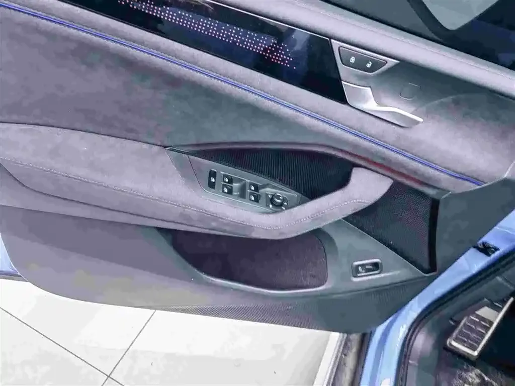 Volkswagen Tiguan L 2024 из CN, фото 10