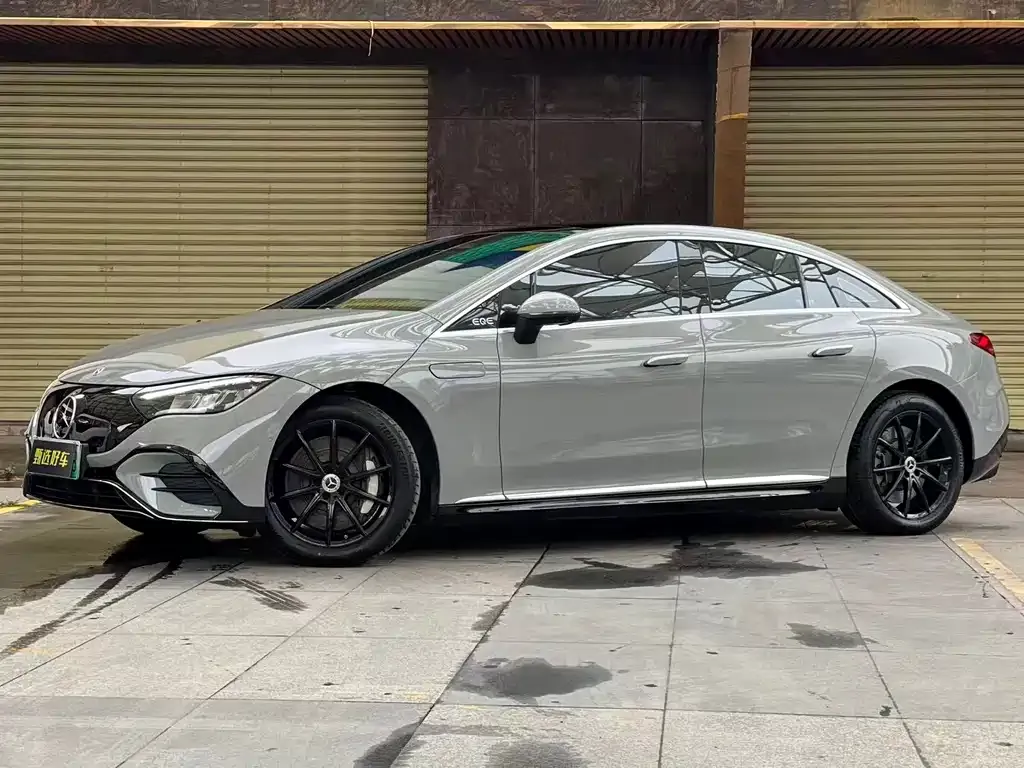 Mercedes-Benz EQE 2024 из CN, фото 1