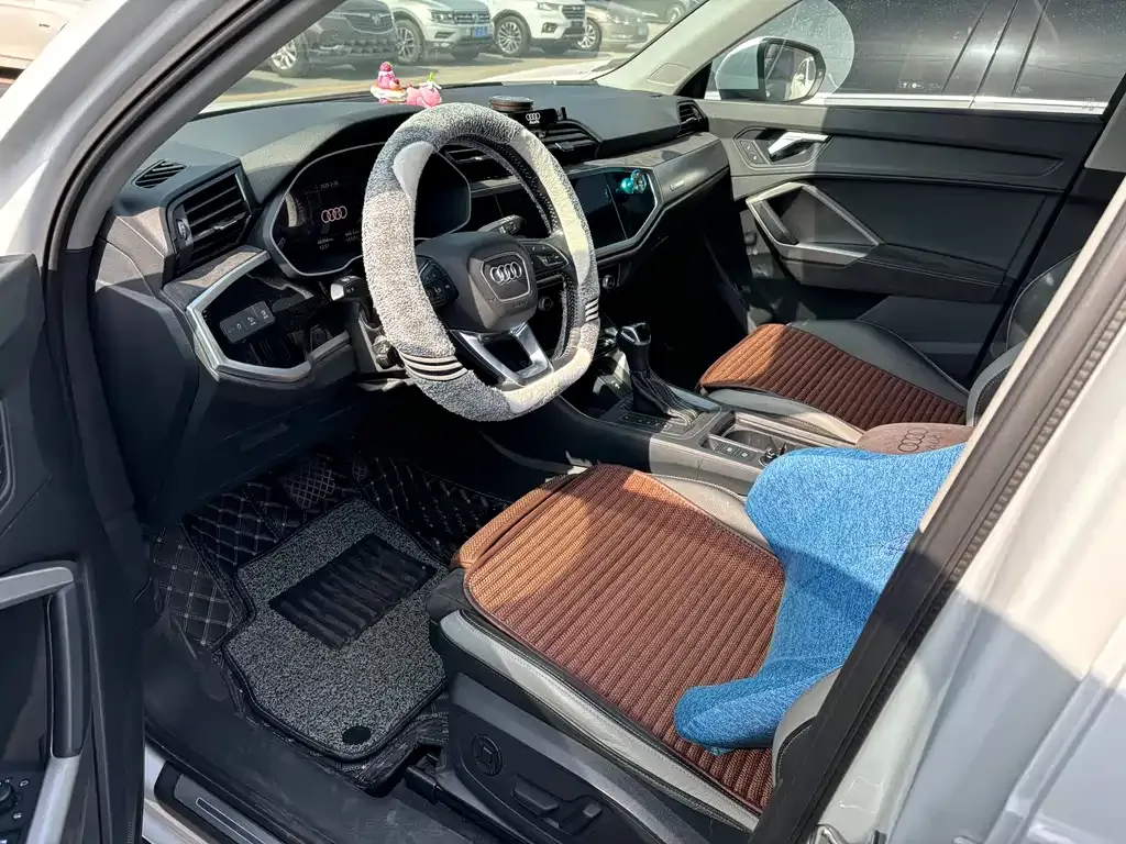 Audi Q3 2021 из CN, фото 3