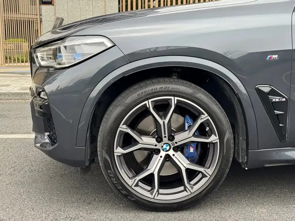 BMW X5 (Import) — фото 7
