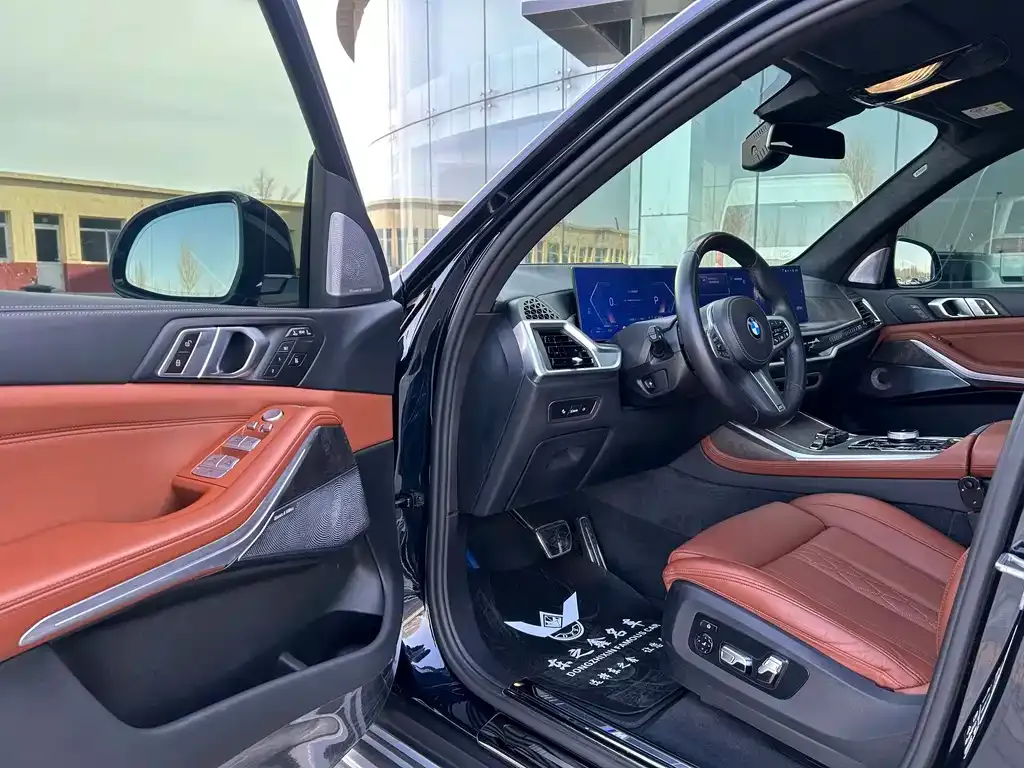 BMW X7 2024 из CN, фото 8