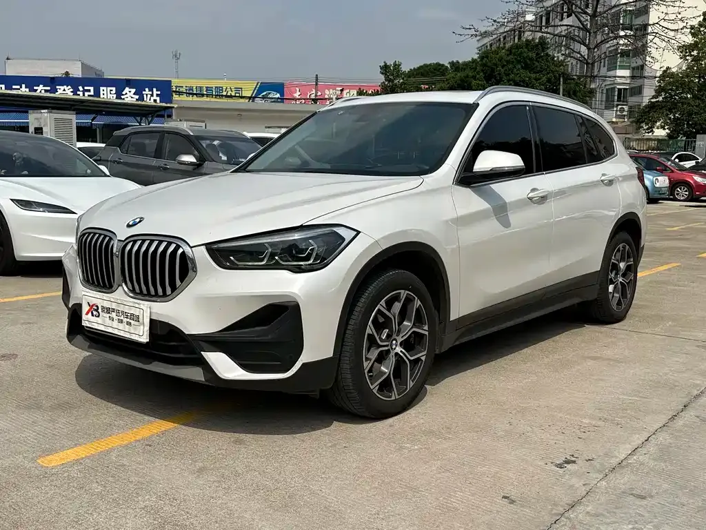 BMW X1 — фото 4
