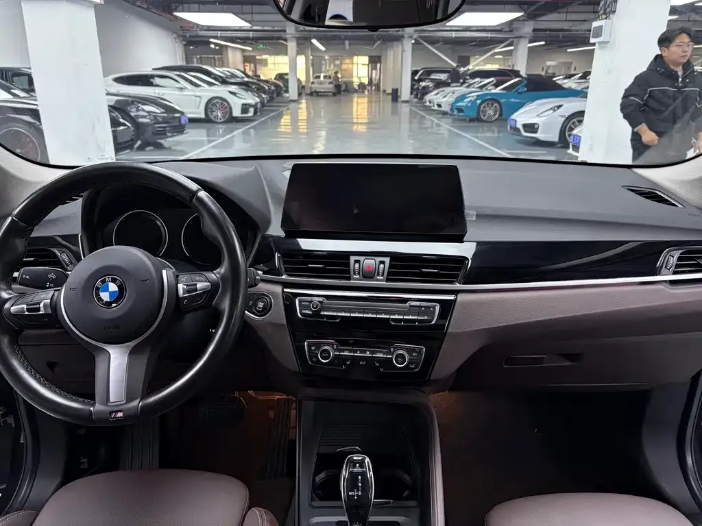 BMW X1 2021 из CN, фото 8